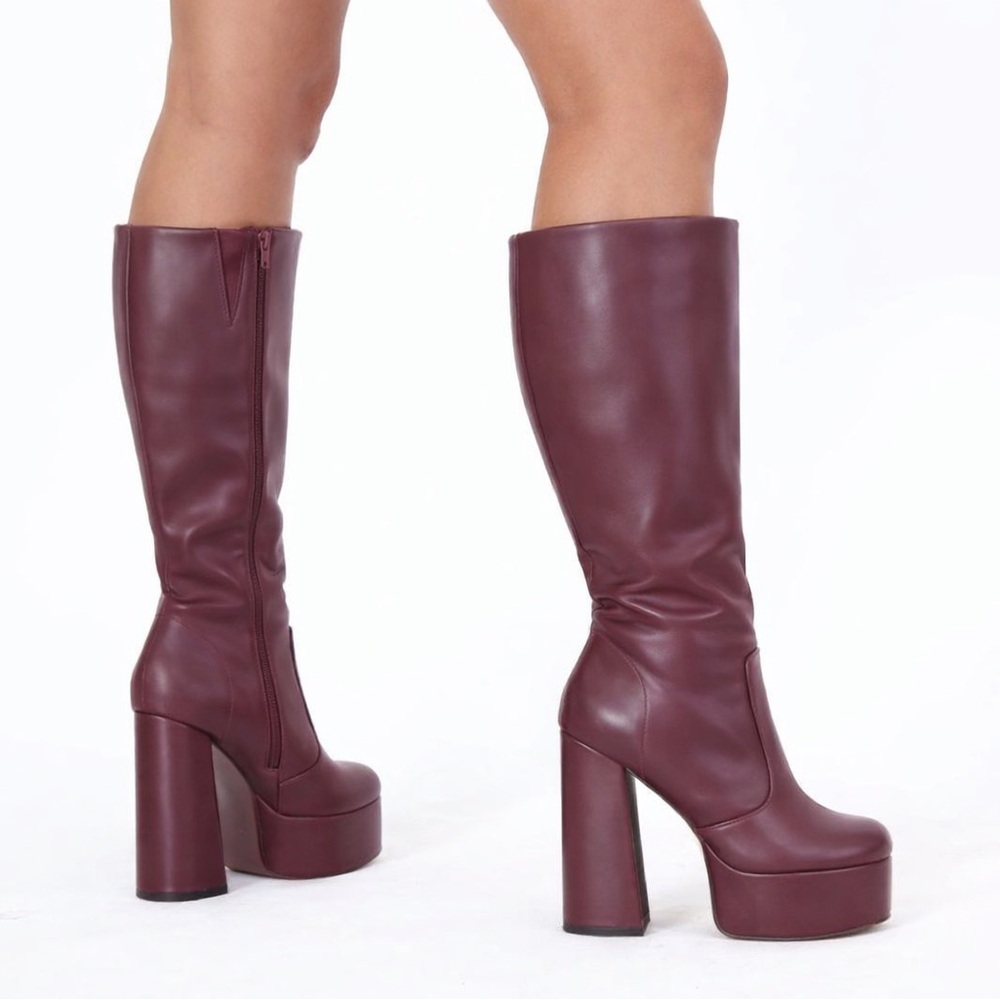 Elegant Knee high Burgundy Platform Boots
